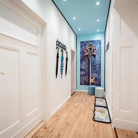 Stilvolle Xxl-ferienwohnung Fuer 9 Gaeste-148qm,4 Schlafzimmer,2 Parkplaetze *