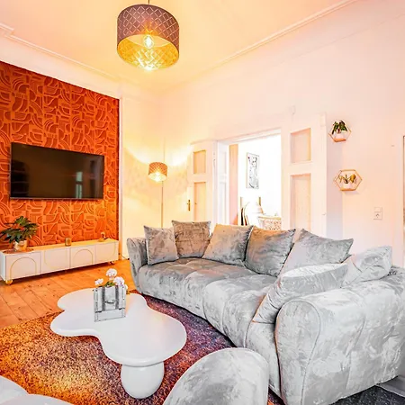 Stilvolle Xxl-ferienwohnung Fuer 9 Gaeste-148qm,4 Schlafzimmer,2 Parkplaetze Apartment