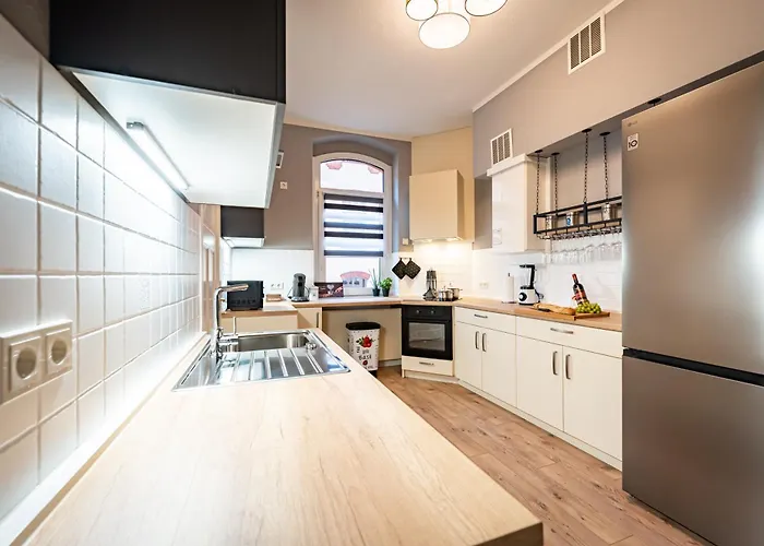 Апартаменты Stilvolle Xxl-ferienwohnung Fuer 9 Gaeste-148qm,4 Schlafzimmer,2 Parkplaetze