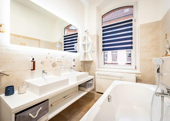 Апартаменты Stilvolle Xxl-ferienwohnung Fuer 9 Gaeste-148qm,4 Schlafzimmer,2 Parkplaetze Магдебург