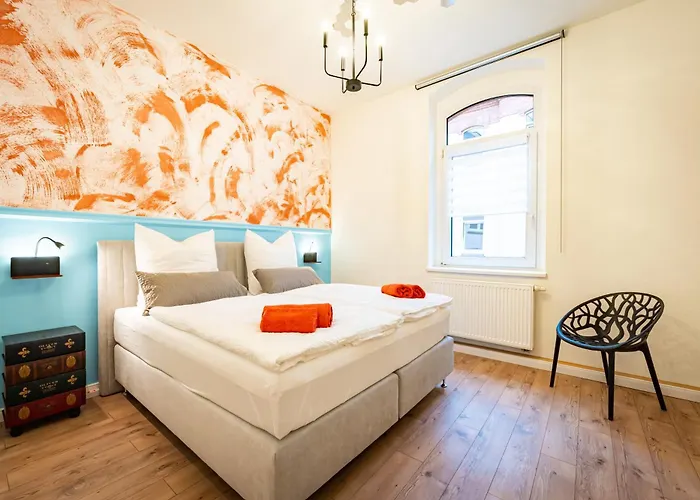 Stilvolle Xxl-ferienwohnung Fuer 9 Gaeste-148qm,4 Schlafzimmer,2 Parkplaetze 아파트 *