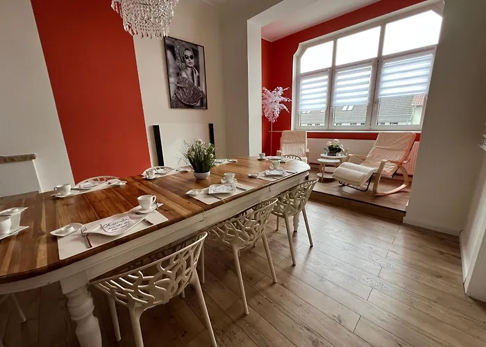 Stilvolle Xxl-ferienwohnung Fuer 9 Gaeste-148qm,4 Schlafzimmer,2 Parkplaetze 아파트