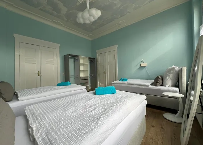 Stilvolle Xxl-ferienwohnung Fuer 9 Gaeste-148qm,4 Schlafzimmer,2 Parkplaetze 아파트 마그데부르크